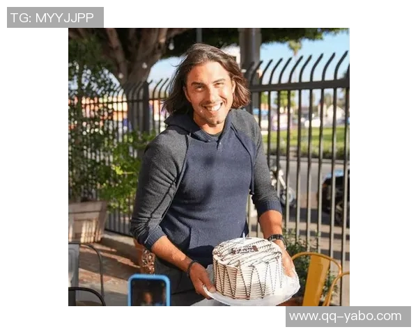 湖人传奇球员武贾西奇格林霍里携手为洛杉矶社区送温暖火鸡 湖人传奇球员武贾西奇格林霍里携手为洛杉矶社区送温暖火鸡